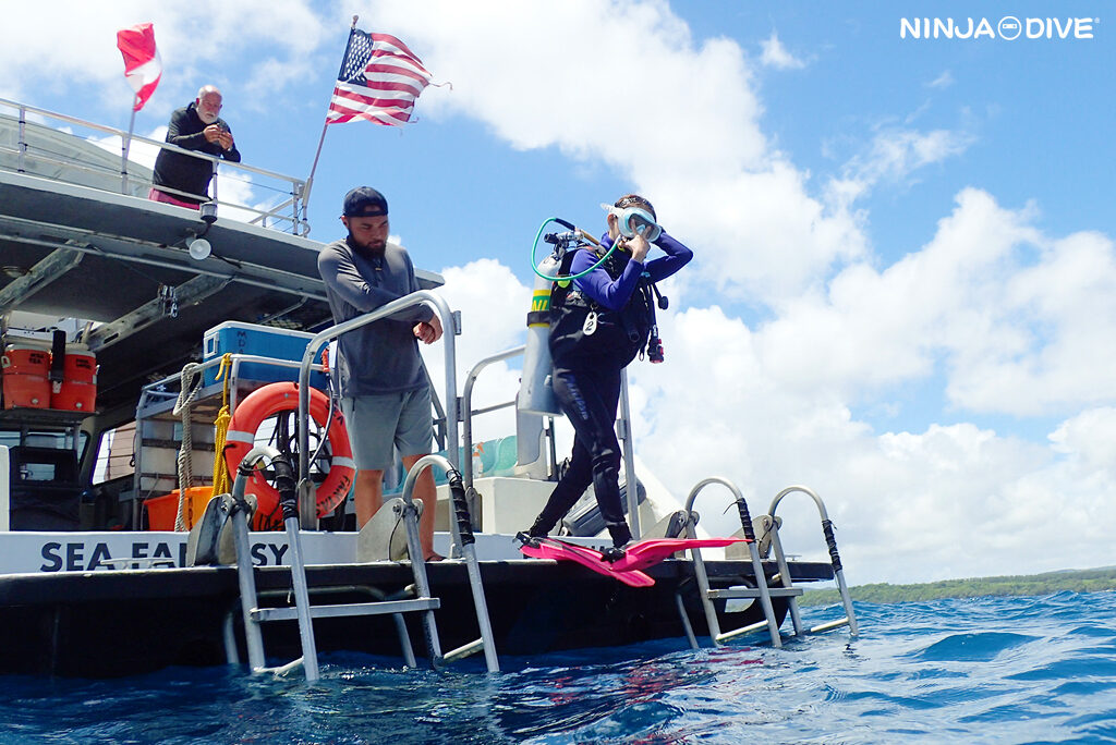 NINJA DIVE 忍者ダイブ 貸し切り プライベート チャーター ファンダイビング ボートダイビング ビーチダイビング シュノーケリング グアム ダイビング ビギナー 初心者 少人数 ブランク ビギナー 洞窟 ブルーホール 沈船 アメリカンタンカー おひとりさま 女子旅